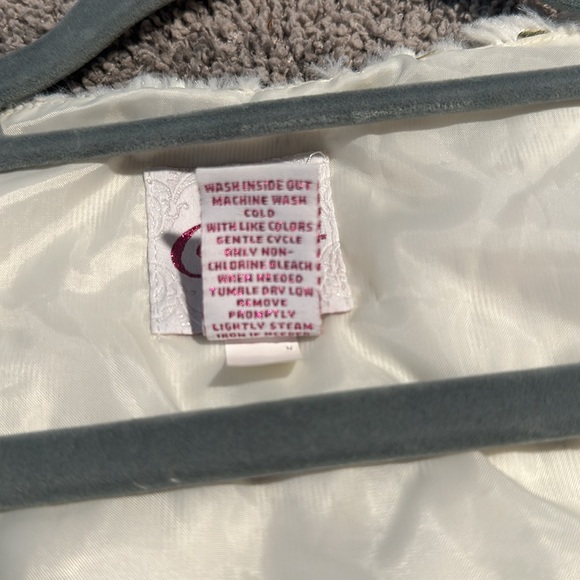 Vintage Candies top w/sequins - Picture 5 of 5